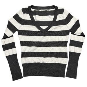 Long Sleeve Striped V-Neck